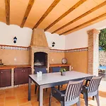 Villa Cubo's Antonio