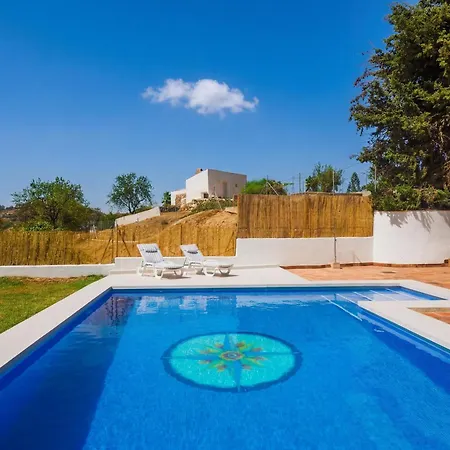 Villa Cubo's Antonio